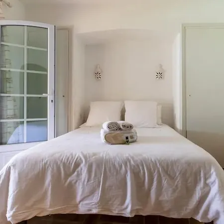 St-tropez/ramatuelle : 5br Avec Piscine 圣特罗佩